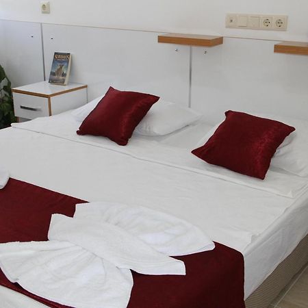 Aelbistan Otel Дидим Экстерьер фото